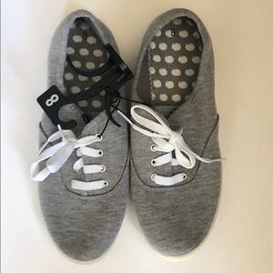 Cute Gray Tie Sneakers - New